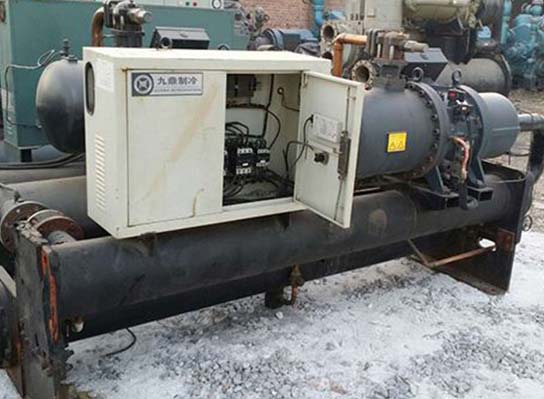 哈爾濱螺桿壓縮機進(jìn)水維修